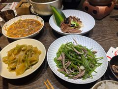 -魁盛居百年鲁菜馆(县西巷店)