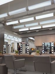 -Z.X HAIR SALON张新美业