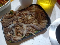 -牛华八婆麻辣烫(龙湖U城店)