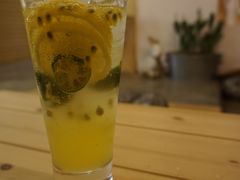 百香果青柠苏打-拾壹cafe·工作室