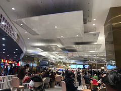 大堂-奈雪的茶(湖滨银泰in77C区PRO店)