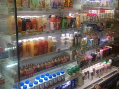 -喜士多便利店(上海虹桥枢纽国展中心云和夜泊酒店店)