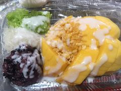 -芒果糯米饭摊子