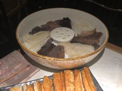 川门毛肚七绝-哥老官重庆美蛙鱼头(西湖银泰十一哥店)