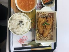 -鲲少爷烤鱼饭.螺蛳粉·清真(爱琴海店)