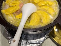 石锅鸡汤烩手工蛋饺-金枝玉叶上海人家食府(三里河店)