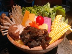 -湊湊火锅·茶憩(新中关购物中心店)