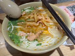 -亮亮拉面(师范路店)
