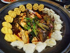 -缘福乡村铁锅炖民宿(八达岭店)
