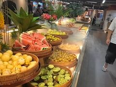 -四囍码头海鲜烧烤自助火锅(外滩南京东路悦荟广场店)