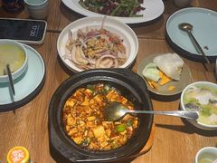 -九锅一堂酸菜鱼(万达广场店)