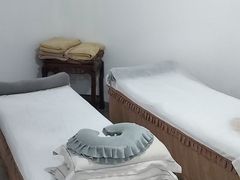 -龙脊堂龙氏推拿 整脊(陆家浜店)