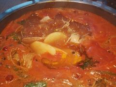 酸汤锅底-野山舂·贵州现舂酸汤火锅(鸿通城店)