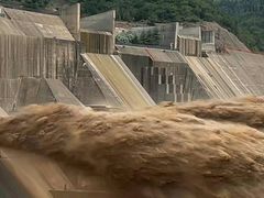 -黄河小浪底水利枢纽风景区