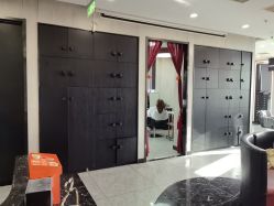 -TOP HAIR SALON