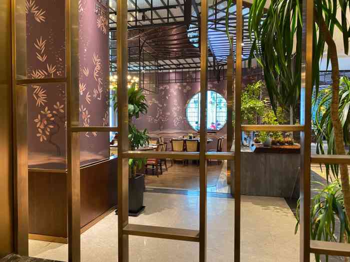 南堂听香·新川菜(悠方店)-"来成都出差吃过两次,位置比较方便,工作日