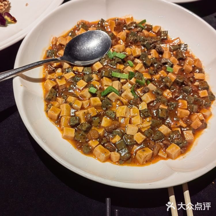 高端餐厅的优质体验-提督荟聚店