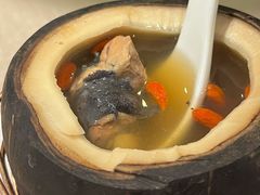 原只椰子炖乌鸡-尚一汤 广东炖汤(金桥国际店)