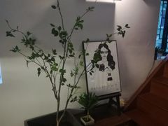 -彳亍咖啡·这里(水湾路店)