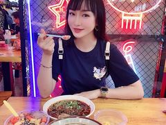 -八一路好吃街(雨田商务大厦店)