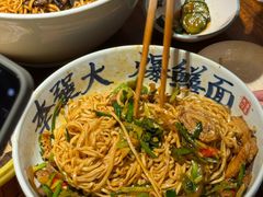 -李犟大爆鳝面·手工蟹黄包(湖滨西湖店)
