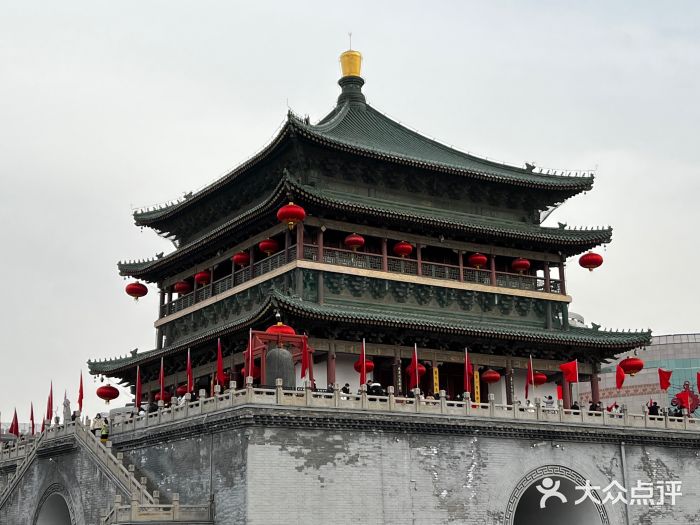 4月21日股市判辨预测下周股市行情预判这些利好音问争先看。（广西铁山港A5深海排放监工程海域段管路全线贯串）及手游反常版排行榜2025热点反常手游私sf无穷元宝大全即日行情判辨