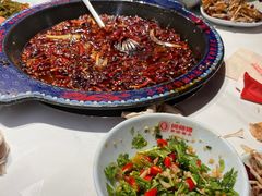 -何师傅美蛙鱼头(汉街店)