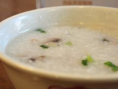 皮蛋瘦肉粥-玖鲜小笼(中山广场店)