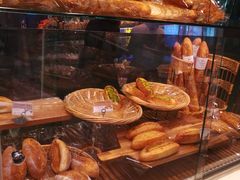 -巴黎贝甜(大宁国际商业广场店)