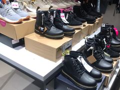 -唯品会(北京国瑞城店)