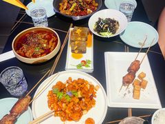 -粉墨特色菜·烧烤音乐酒馆