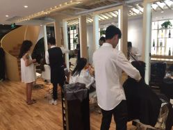 点击看大图 -简法造型·品牌形象店