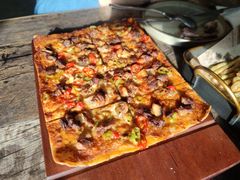 -HIGH FIVE哈福手工汉堡(桂林路店)