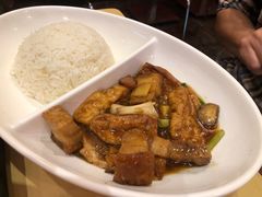 -新绿茵阁茶餐厅(皇朝东南亚花园分店)