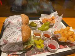 -The Habit Burger Grill 哈比特汉堡(复兴soho店)