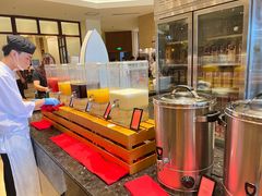 -亚龙湾希尔顿自助餐厅·海鲜·烧烤·沙滩BBQ·现场乐队