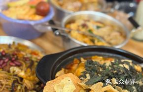 Spicy Duck Feet Stew