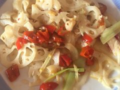 莲藕片炒腩肉-金鮀岛潮州酒家