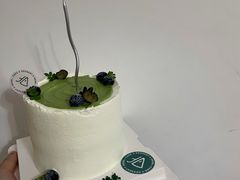 -鹿里烘焙LulyBaking(东二环泰禾广场店)