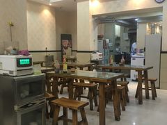 大堂-东北熏肉大饼(大学南路店)
