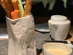 -穹六人间 people 6(岳阳路店)