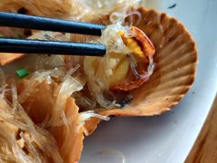 蒜蓉粉丝蒸扇贝-明记海鲜大排档(巽寮湾店)