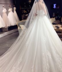 点击看大图 -艾米丽婚纱礼服