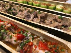 竹筒剁椒蒸鱼头-胡须哥网红竹筒菜