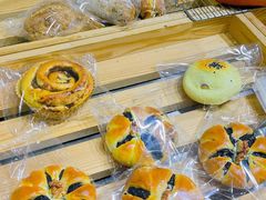 -yeast面包店