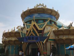 -七彩云南欢乐世界