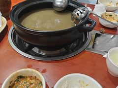 -菌之家·专业纯野生菌火锅·特色炒菌
