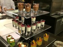 -圣丰索菲特·2 On 988 Café 自助餐厅