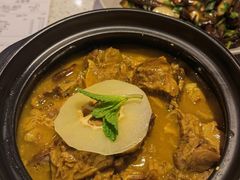 酸木瓜炖牛腩-半山腰·云南菜(侨福芳草地店)