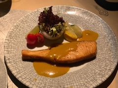 -穹六人间 people 6(岳阳路店)